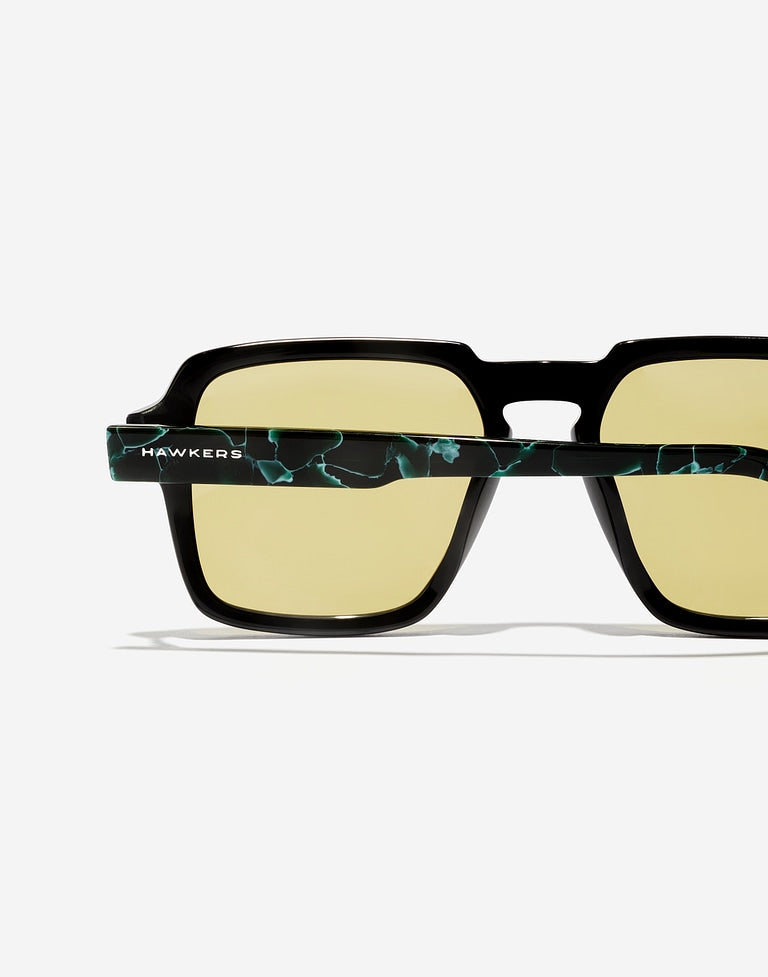 Gafas de Sol Lash – Black Matcha: Estilo Vintage Cuadrado con Efecto Mármol
