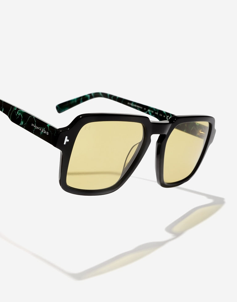 Gafas de Sol Lash – Black Matcha: Estilo Vintage Cuadrado con Efecto Mármol