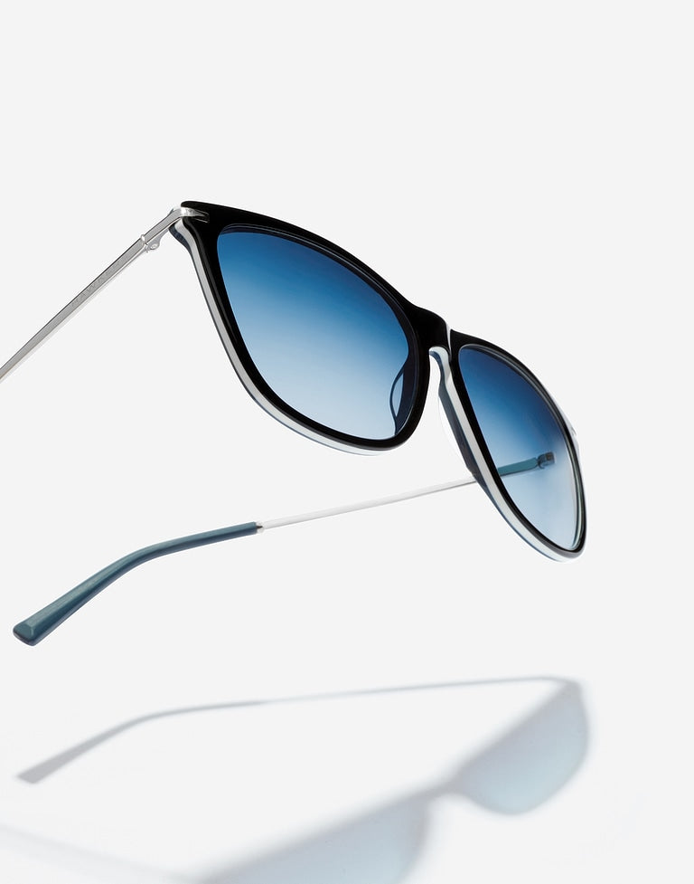 Gafas de Sol One Crosswalk – Black Blue Denim: Diseño Híbrido y Lentes Degradadas